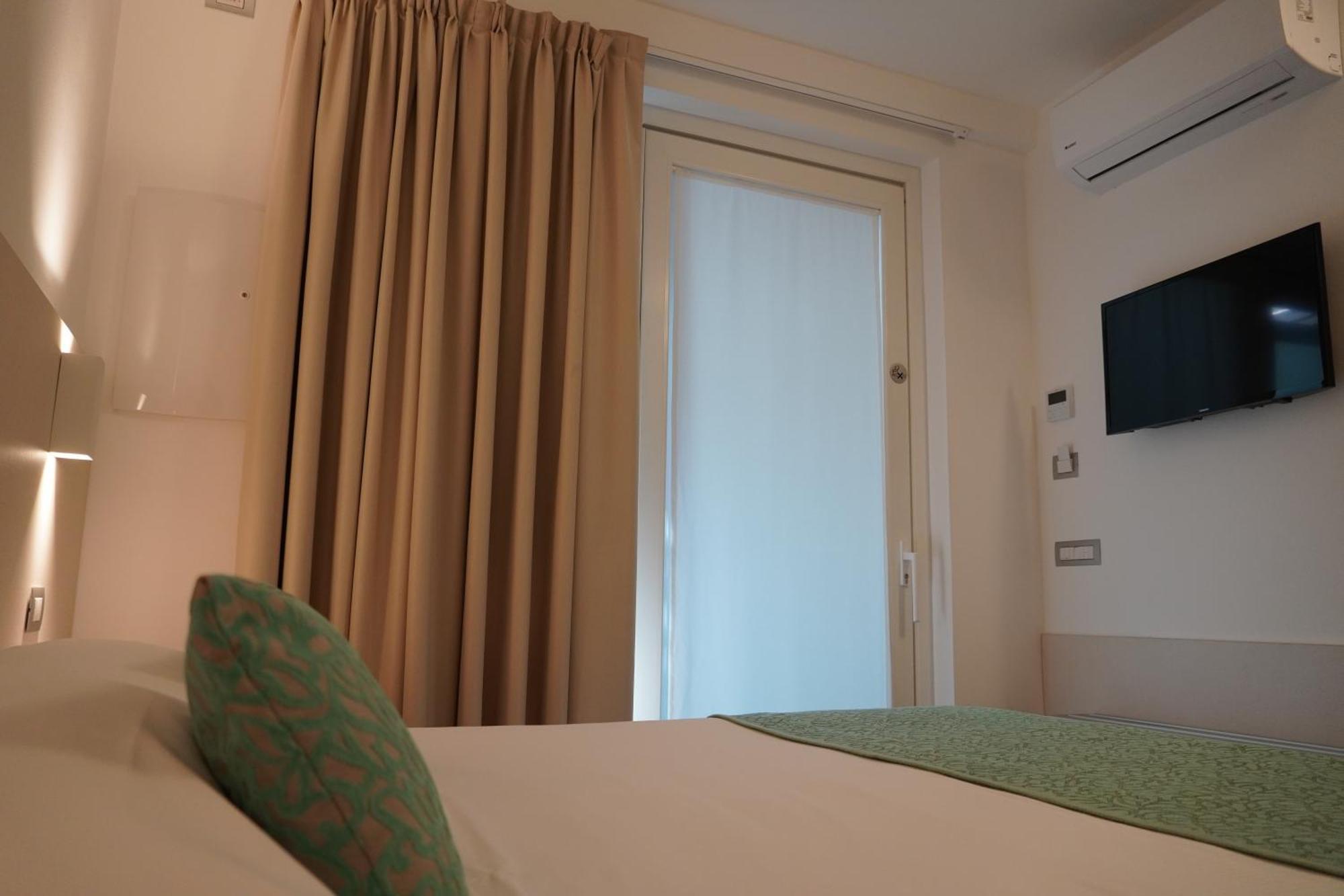 Hotel Ponti أنغيرا المظهر الخارجي الصورة