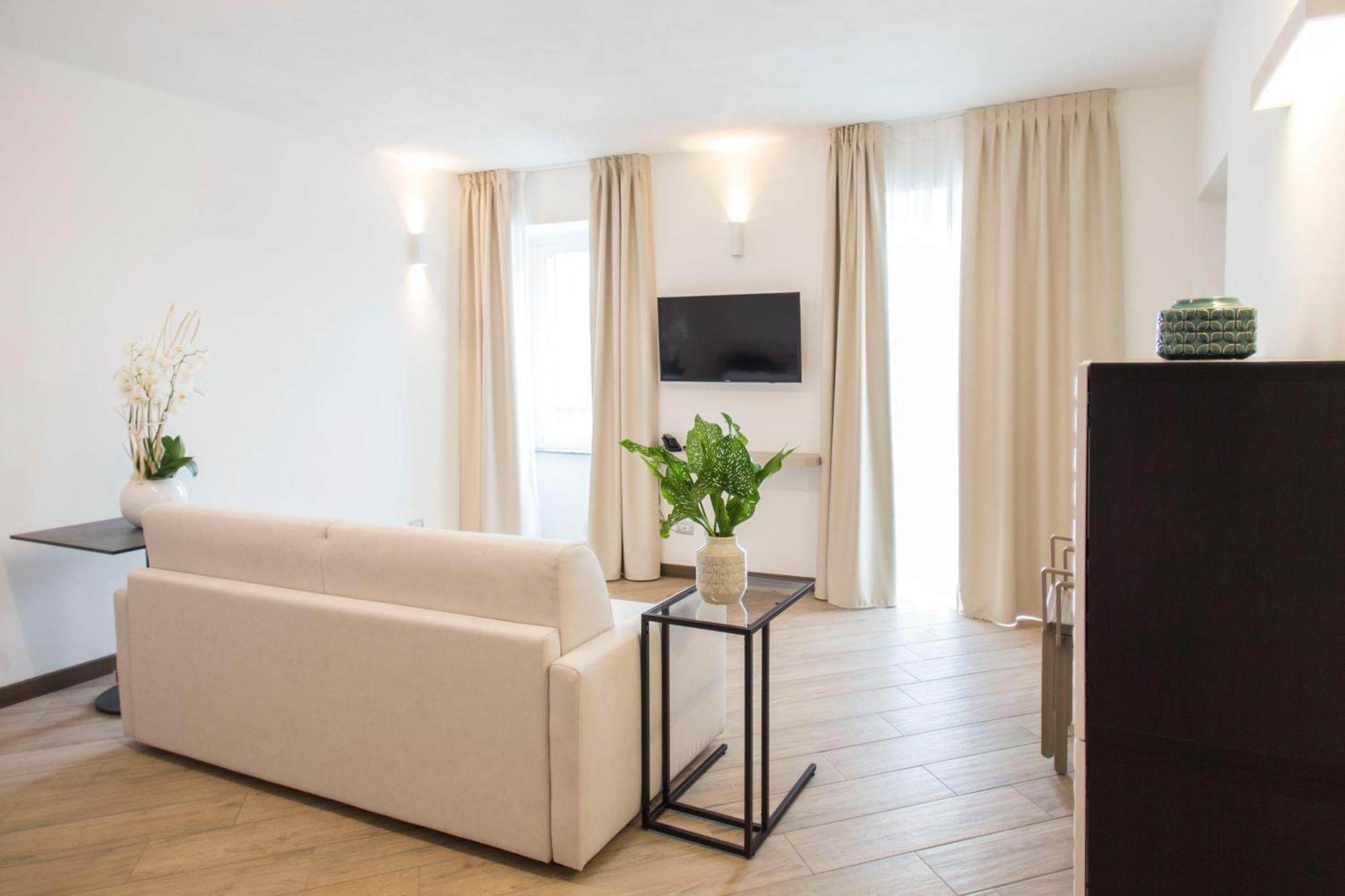 Hotel Ponti أنغيرا المظهر الخارجي الصورة